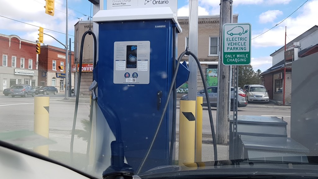 FLO EV DC Fast charger Charging Station | 4 County Rd 40, Norwood, ON K0L 2V0, Canada | Phone: (888) 356-8911