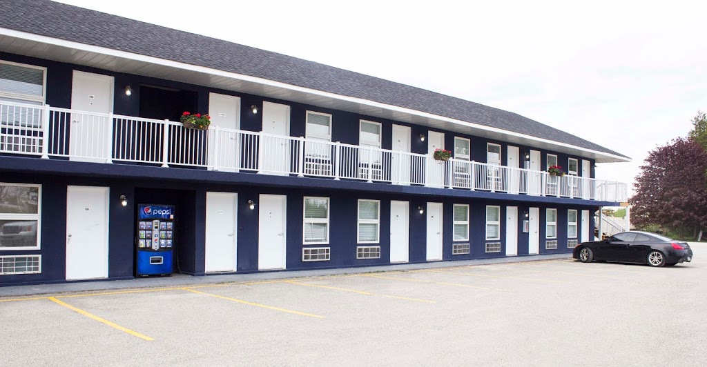 Bowmanville Marina Inn & Suites | 70 Port Darlington Rd, Bowmanville, ON L1C 3K3, Canada | Phone: (905) 623-4925