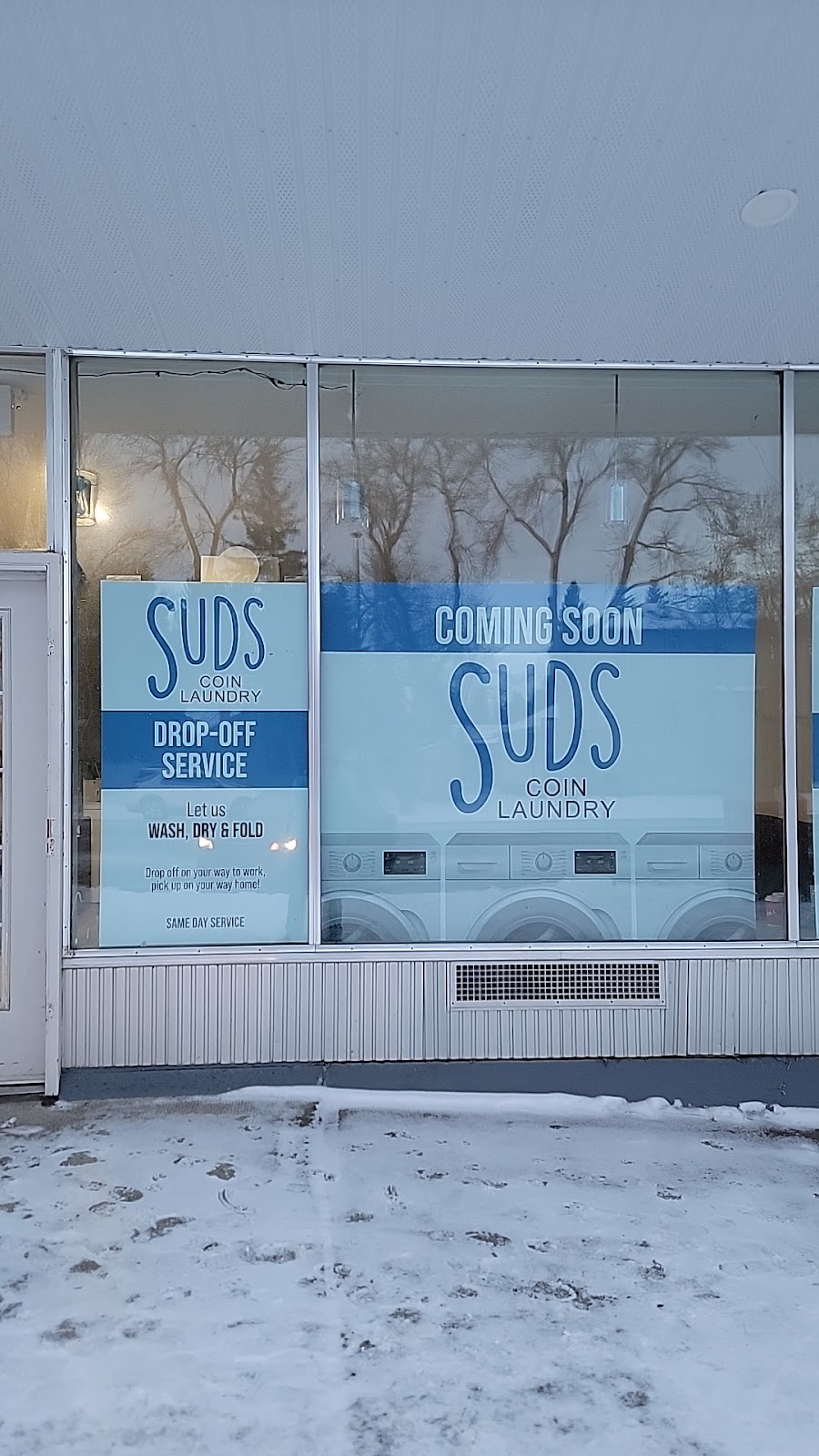 Suds Coin Laundry | 1508 9 Ave S, Lethbridge, AB T1J 1V8, Canada | Phone: (587) 330-9996
