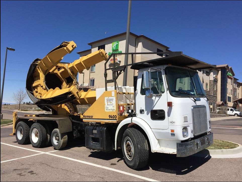 Maple Leaf Tree Movers Ltd | 14571 Westminster Hwy, Richmond, BC V6V 1A4, Canada | Phone: (604) 880-2555