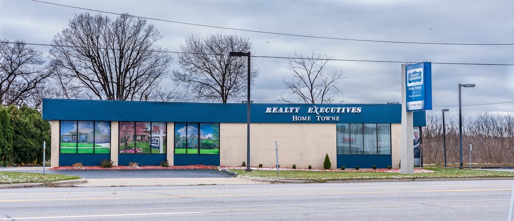 Realty Executives Home Towne | 3543 Pine Grove Ave, Port Huron, MI 48060, USA | Phone: (810) 982-1400