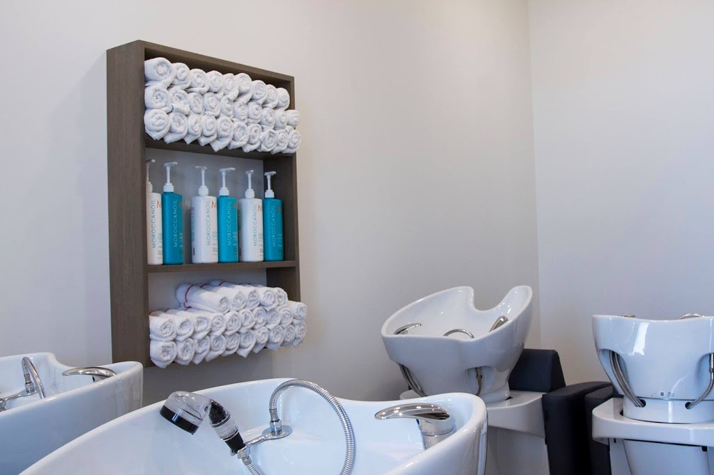 vent blow dry bar | 51 E Liberty St #3, Toronto, ON M6K 3P8, Canada | Phone: (416) 546-5655