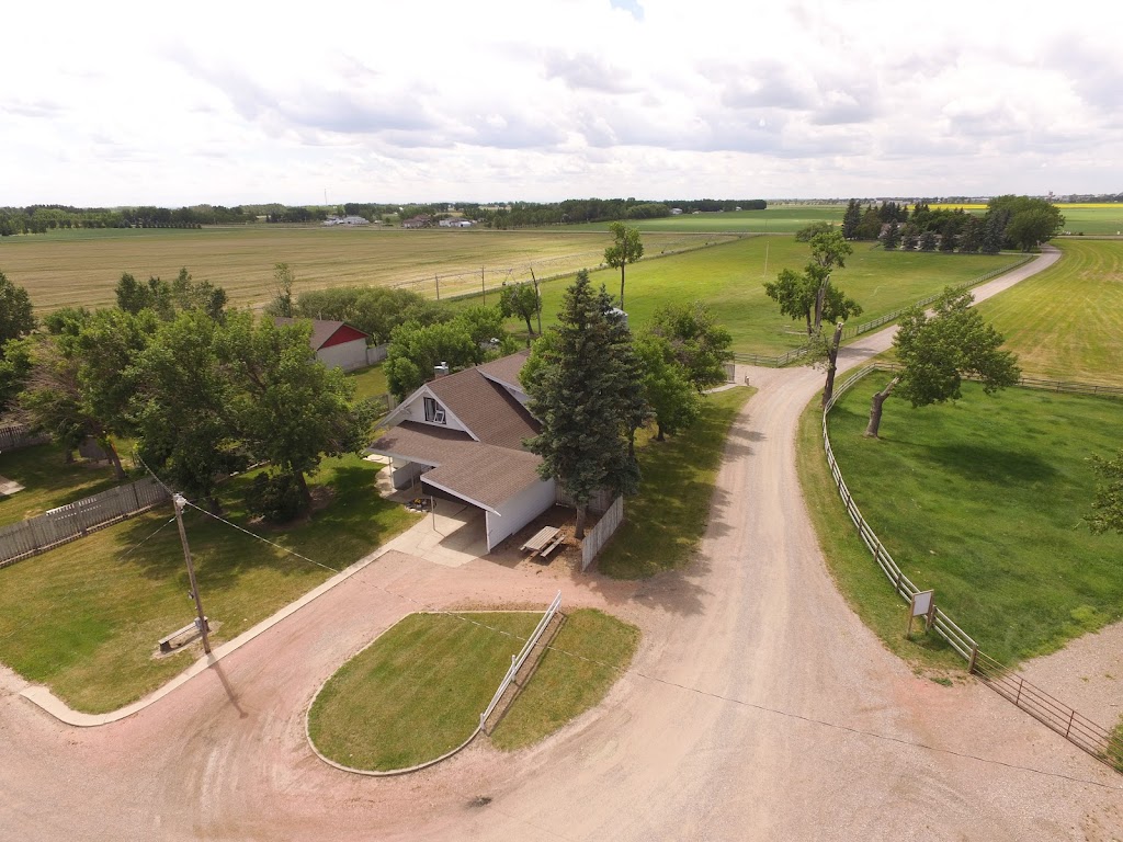 Elbas Farms Vacation Cottages and RV Park | Howe Rd, Lethbridge, AB T1J 5P9, Canada | Phone: (403) 329-8181