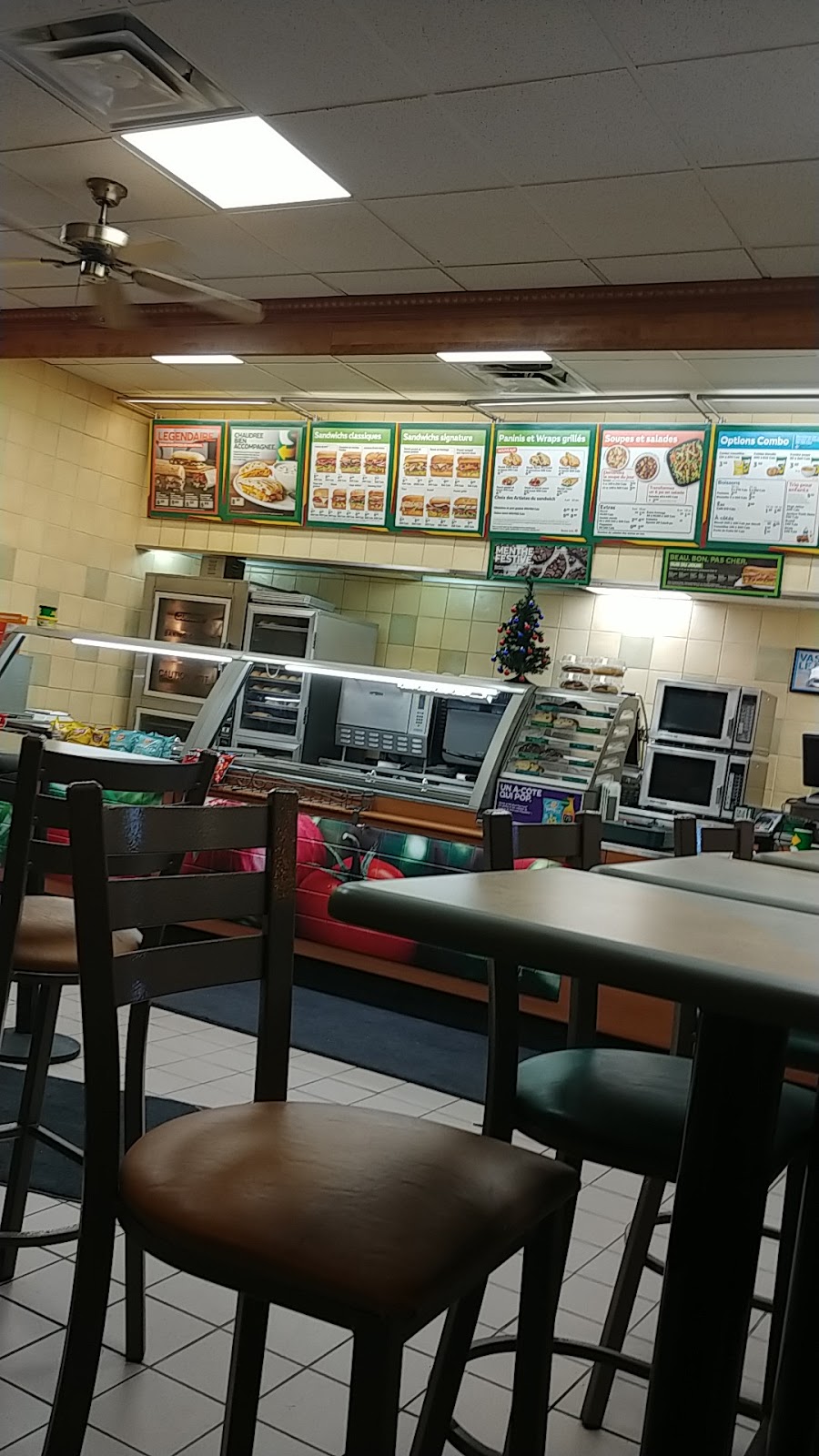 Subway | 395 1re Av, Asbestos, QC J1T 1Z1, Canada | Phone: (819) 879-2264