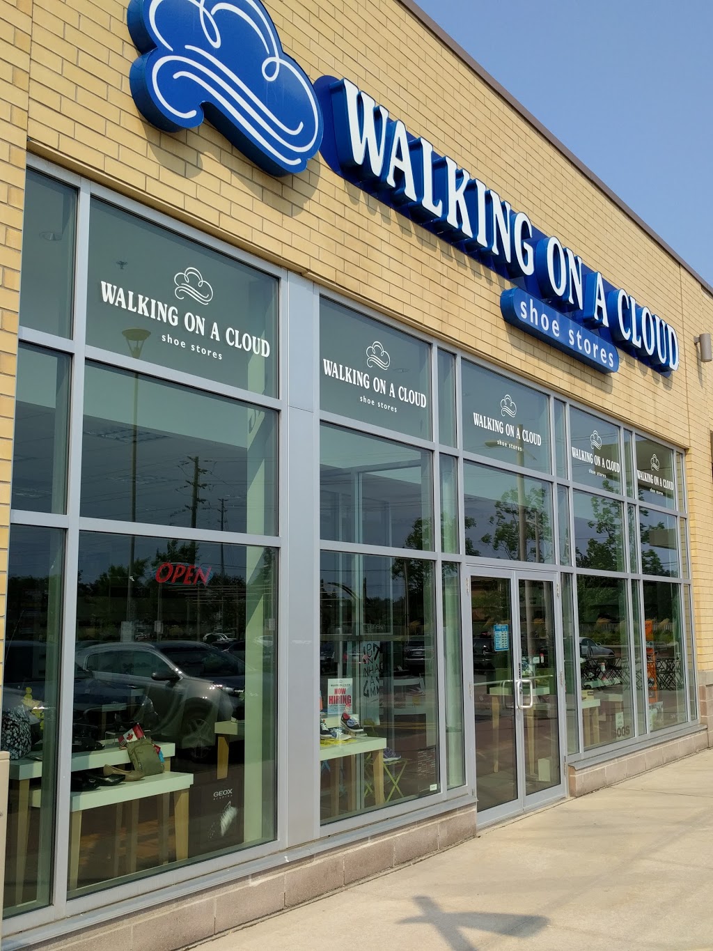 Walking On A Cloud | 9360 Bathurst St, Maple, ON L6A 1S2, Canada | Phone: (905) 303-8713