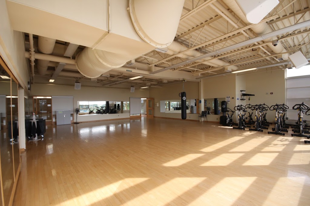 St Lawrence GYM | 2-78 Portsmouth Ave, Kingston, ON K7L 5A9, Canada | Phone: (613) 544-5400