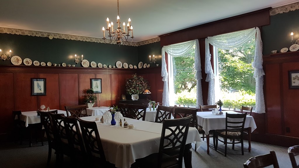 Marshlands Inn | 55 Bridge St, Sackville, NB E4L 3N8, Canada | Phone: (506) 536-0170