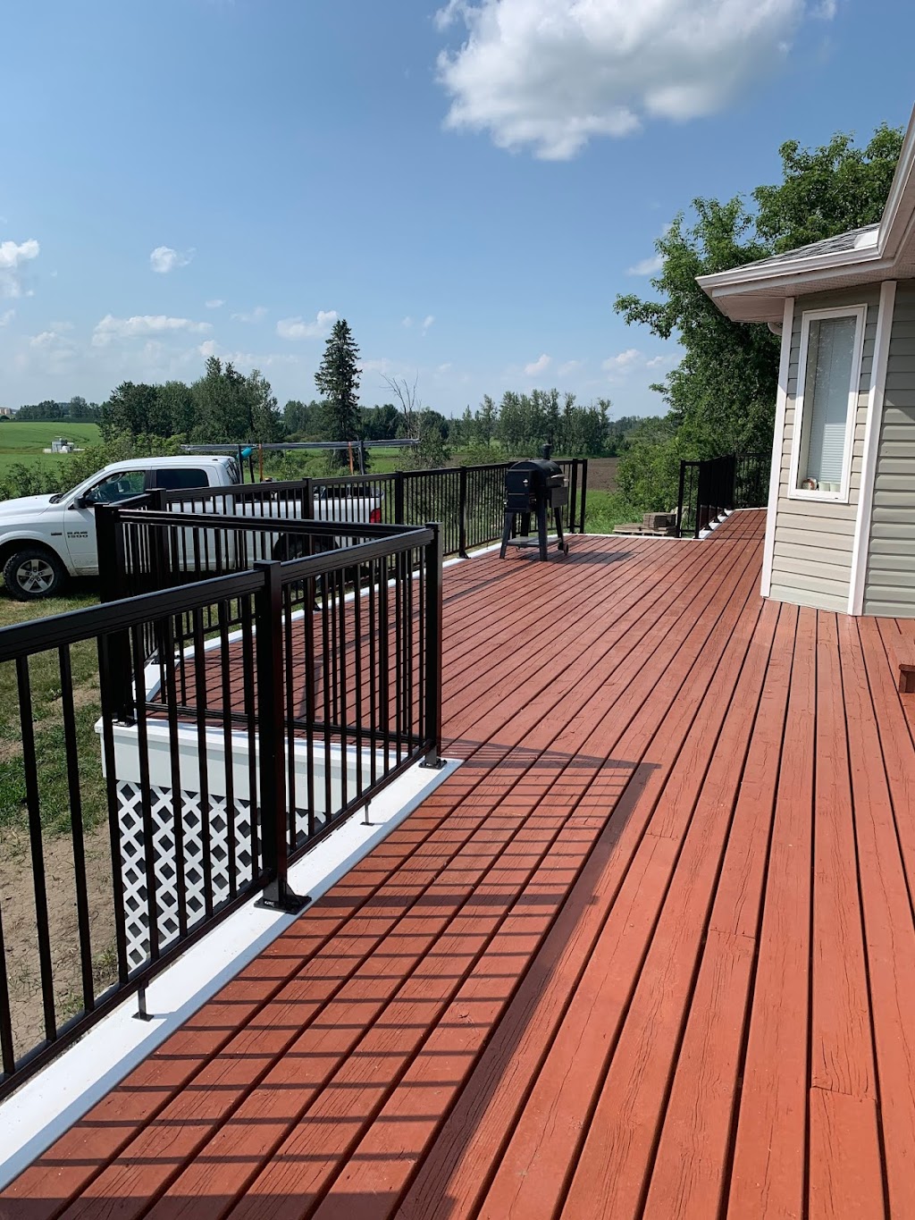 Canpro Deck and Rail Red Deer | 4845 79 St #3, Red Deer, AB T4P 2T4, Canada | Phone: (403) 352-2440