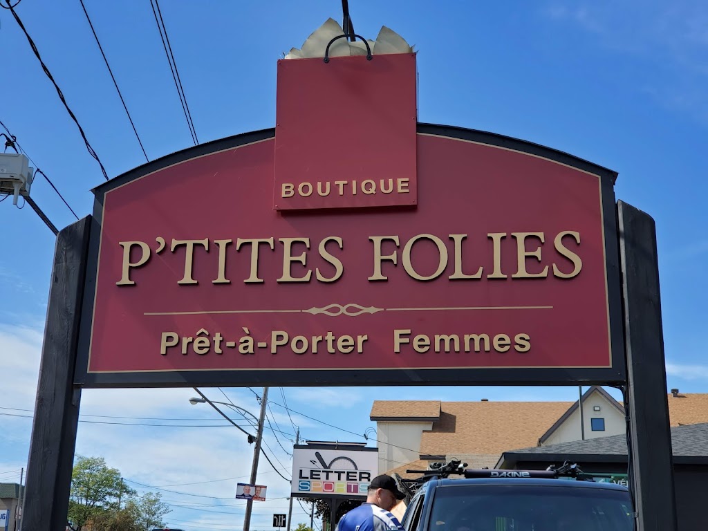 Boutique PTites Folies | 799 Bd de Sainte-Adèle, Sainte-Adèle, QC J8B 2N1, Canada | Phone: (450) 229-6464