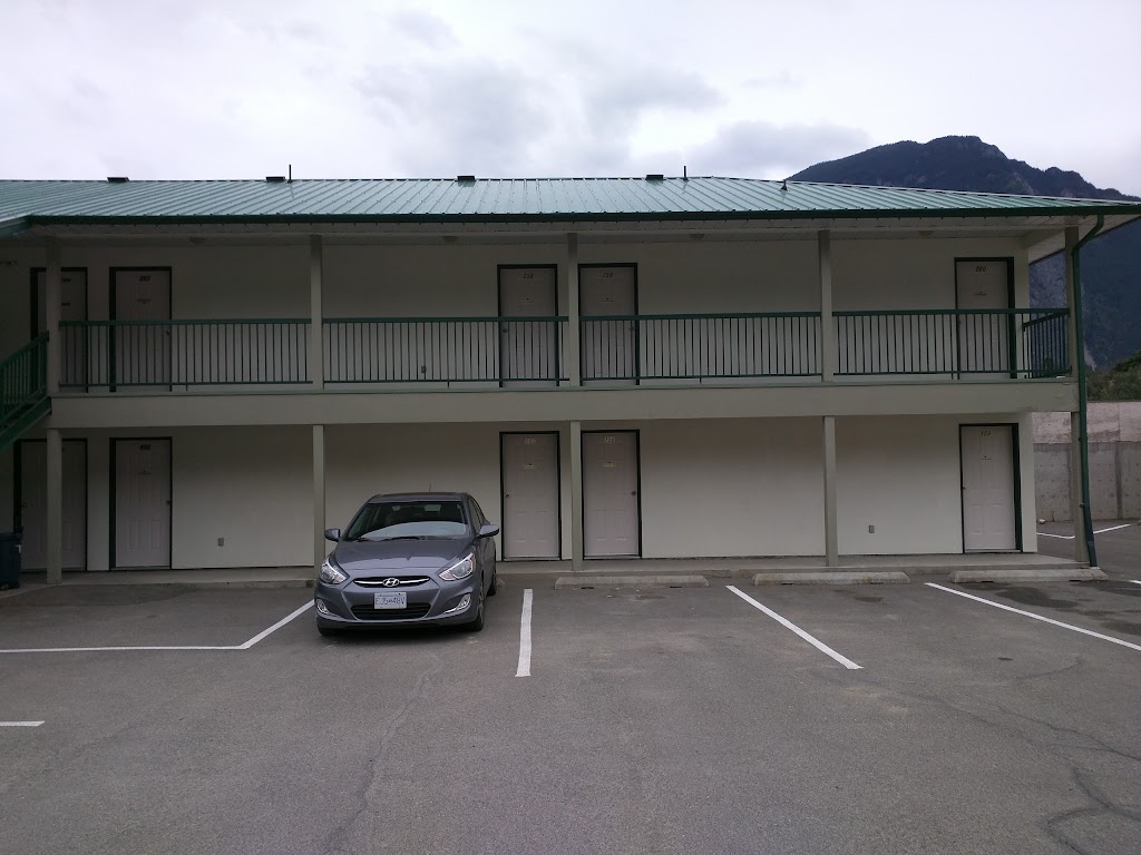 4 Pines Motel | 108 8 Ave S, Lillooet, BC V0K 1V0, Canada | Phone: (250) 256-4247