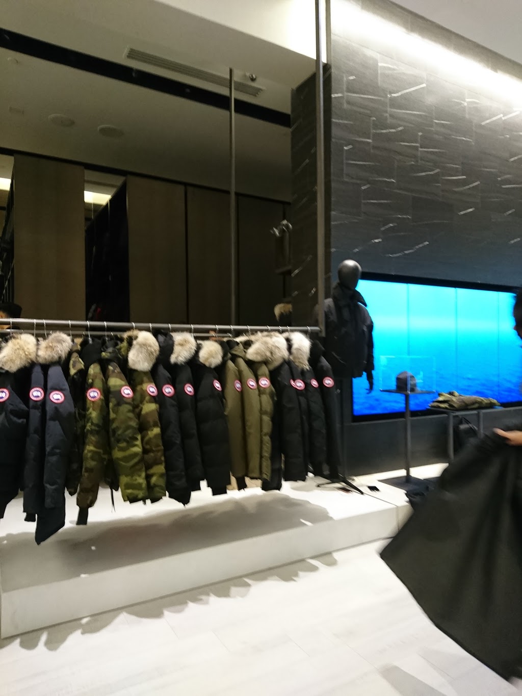 Canada Goose Toronto | Shopping Centre, 3401 Dufferin St Unit #501, Toronto, ON M6A 2T9, Canada | Phone: (416) 789-5002