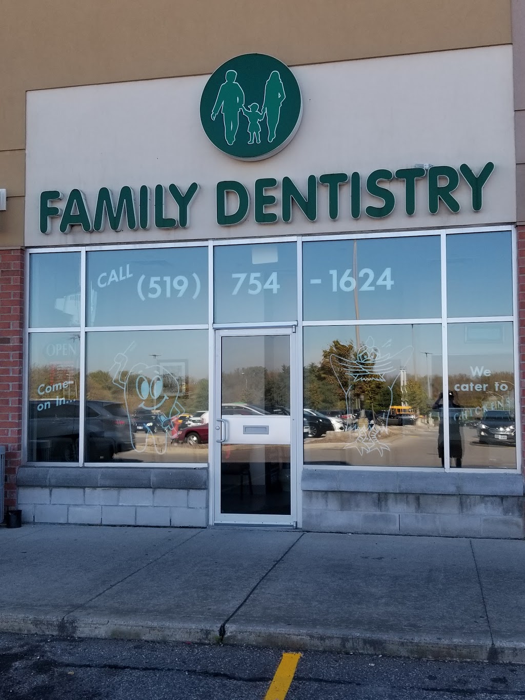 Family Dentistry | 320 Colborne St W, Brantford, ON N3T 1M2, Canada | Phone: (519) 754-1624