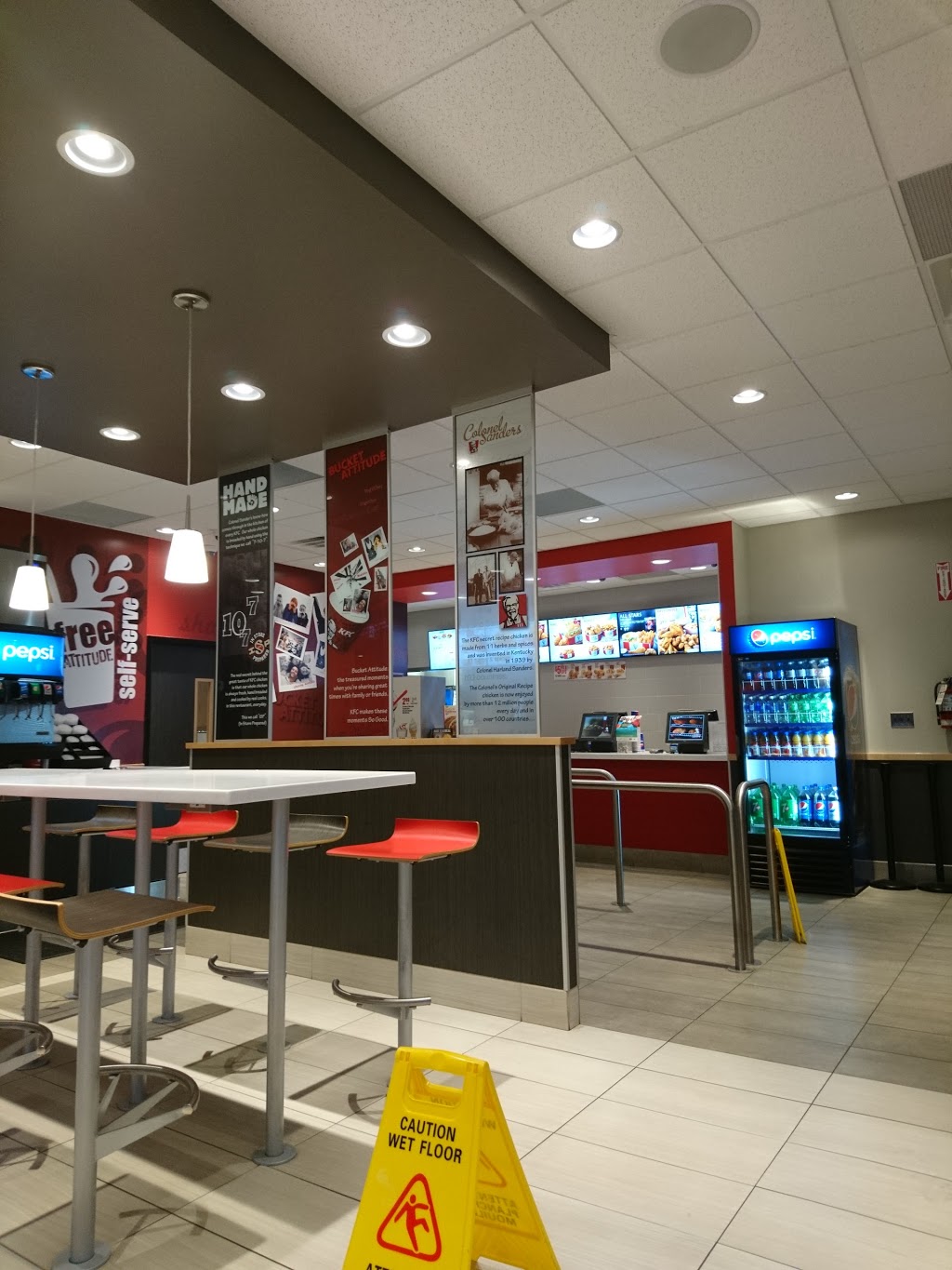 KFC | 4737-4771 Dorchester Rd, Niagara Falls, ON L2E 7H9, Canada | Phone: (905) 228-2939