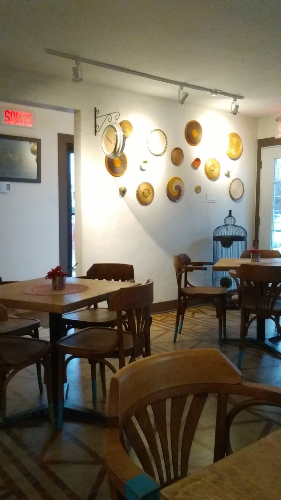 Café Totumos | 1406 Chemin dOka, Deux-Montagnes, QC J7R 1M6, Canada | Phone: (450) 974-0808