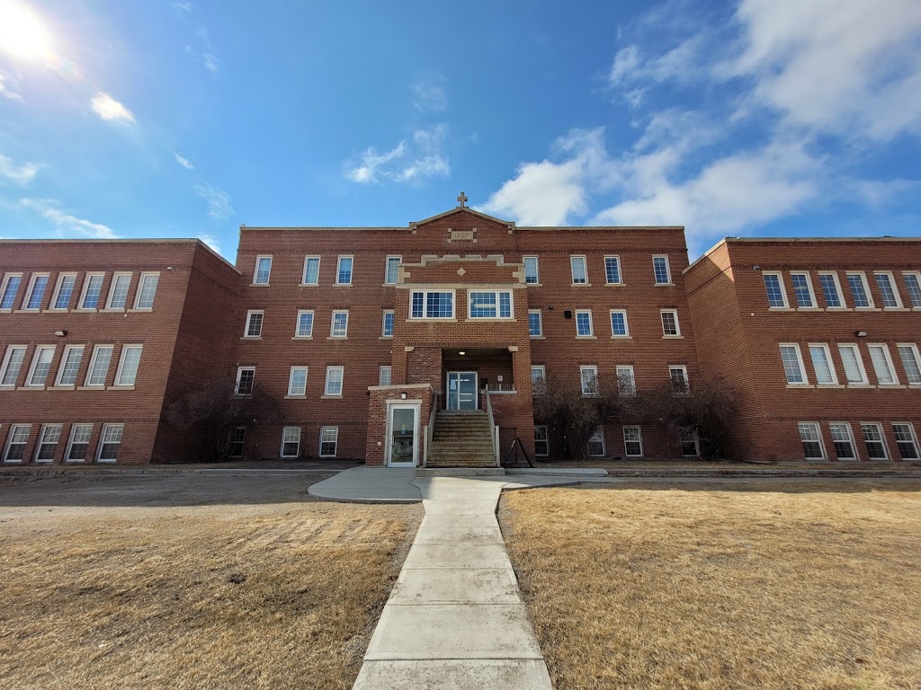 Old Sun Community College | Siksika 146, AB T0J 3W0, Canada | Phone: (403) 734-3862