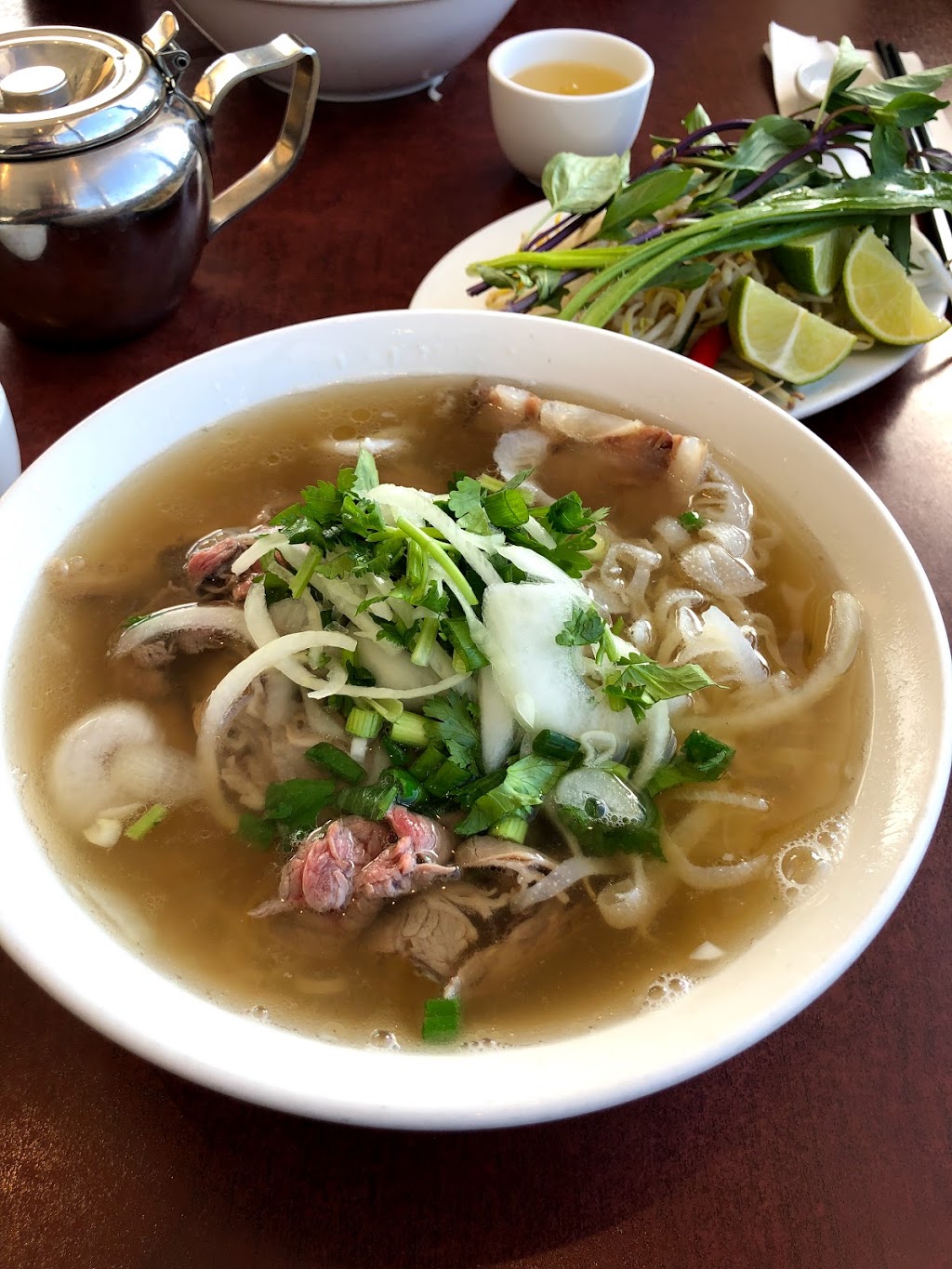 Restaurant Pho Ngon | 3205 Boul Crémazie E, Montréal, QC H1Z 4M5, Canada | Phone: (514) 723-6466