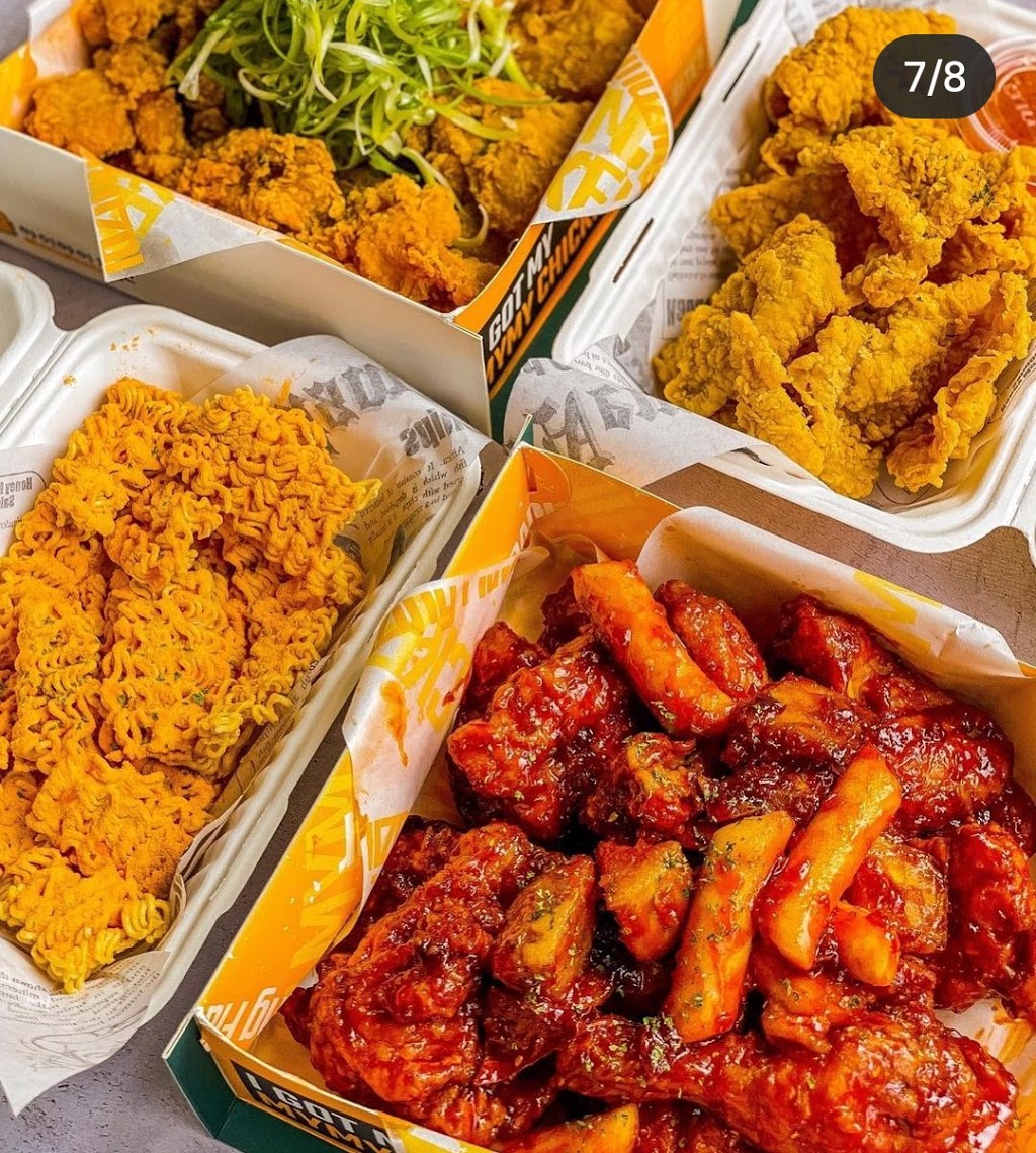 Mymy Chicken Steeles | 7359 Yonge St, Thornhill, ON L3T 2B3, Canada | Phone: (905) 731-2048