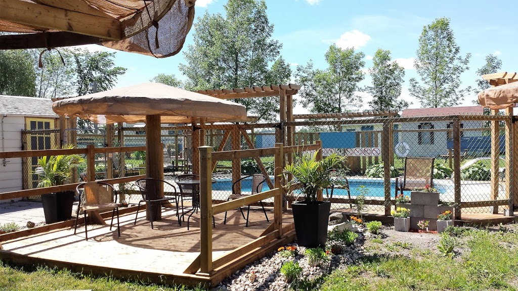 Camping Amerique Montreal | 40 Rang Saint-André, Saint-Philippe, QC J0L 2K0, Canada | Phone: (450) 659-8282