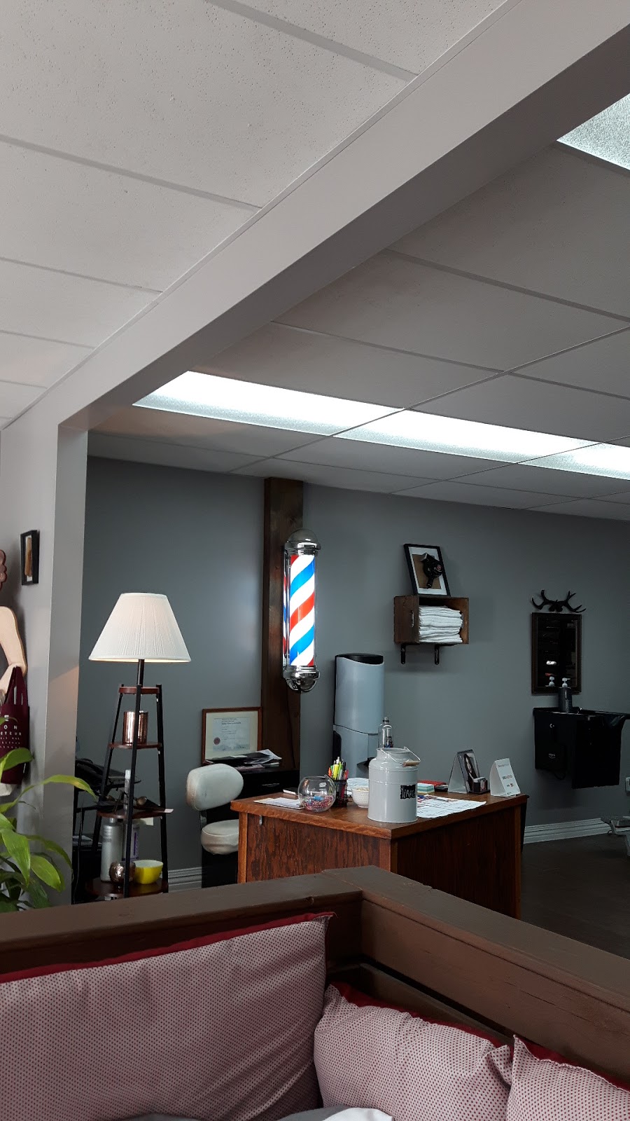 Barbe & Chignon Barbier Coiffure | 1200 Rue Chambly, Marieville, QC J3M 1H4, Canada | Phone: (450) 460-0303