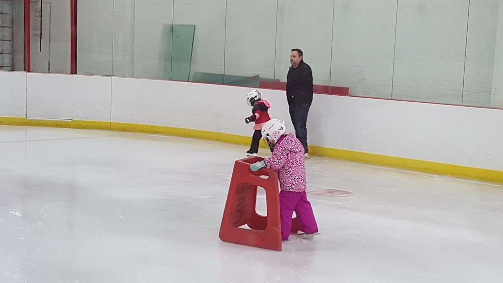 Paramount Ice Complex | 1107 Finch Ave W, North York, ON M3J 2P7, Canada | Phone: (416) 551-5306