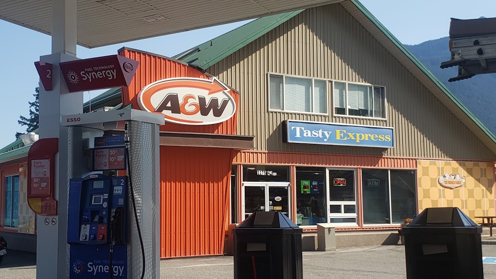 A&W Canada | 1175 4th Ave, Hope, BC V0X 1L4, Canada | Phone: (604) 860-4446