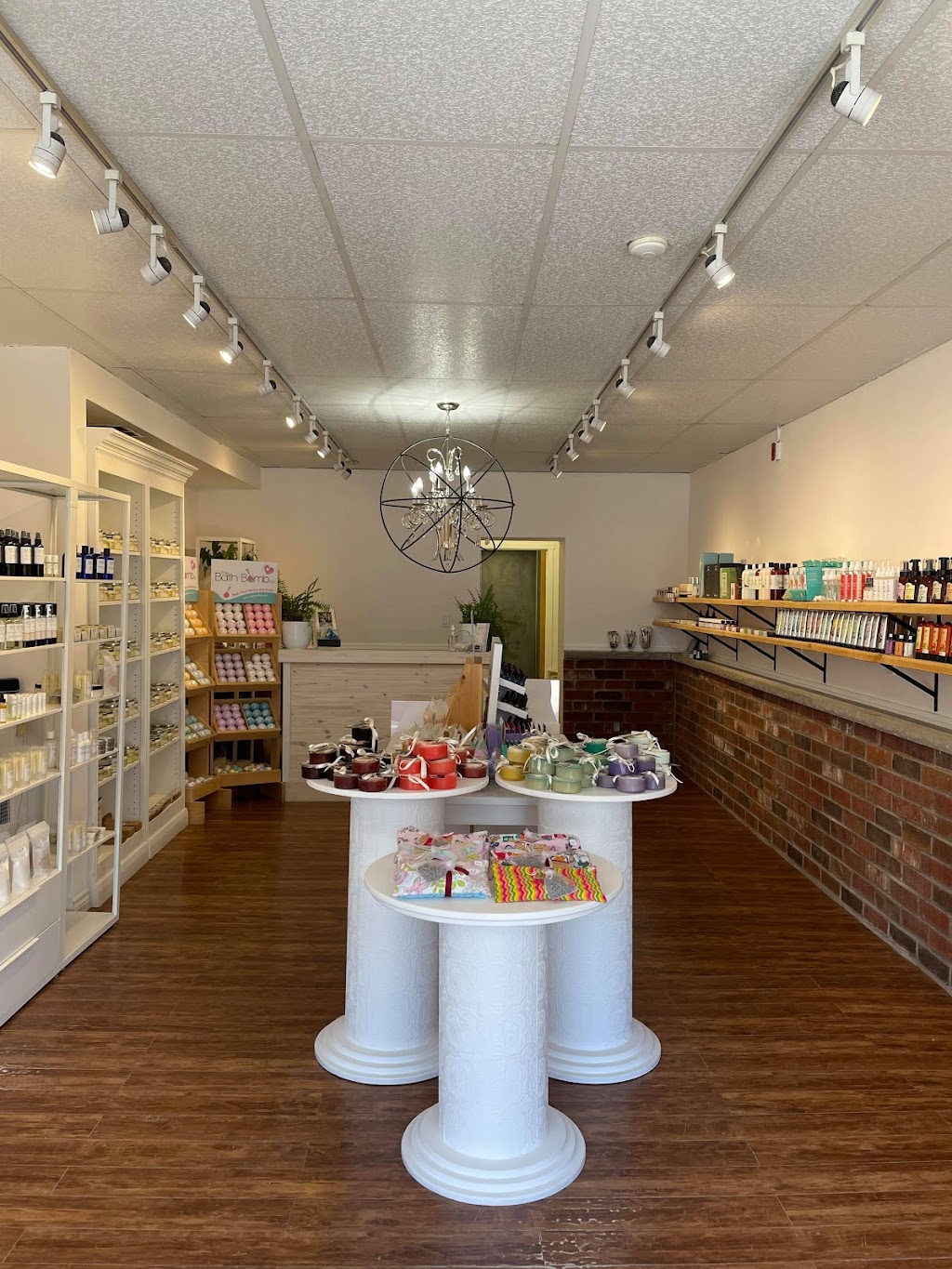 Ah! Naturel Bath & Body | 17 Manitoba St, Bracebridge, ON P1L 1S4, Canada | Phone: (705) 641-0095