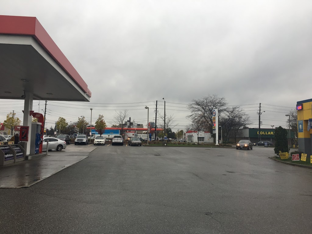 Esso | 2370 Lawrence Ave E, Scarborough, ON M1P 2R5, Canada | Phone: (416) 751-2541