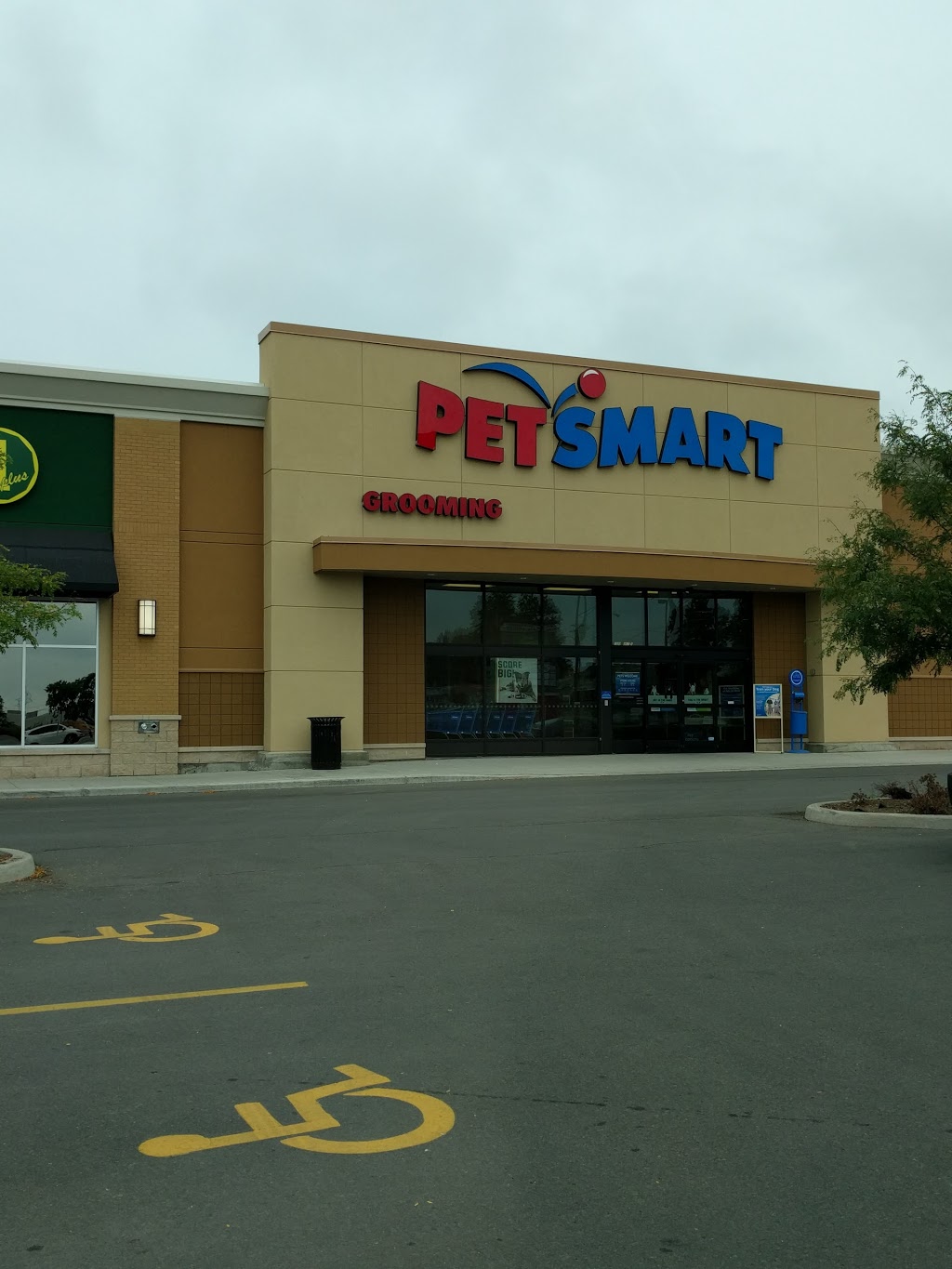 PetSmart | 1600 Heron Rd Unit 1, Ottawa, ON K1V 2P5, Canada | Phone: (613) 523-2819