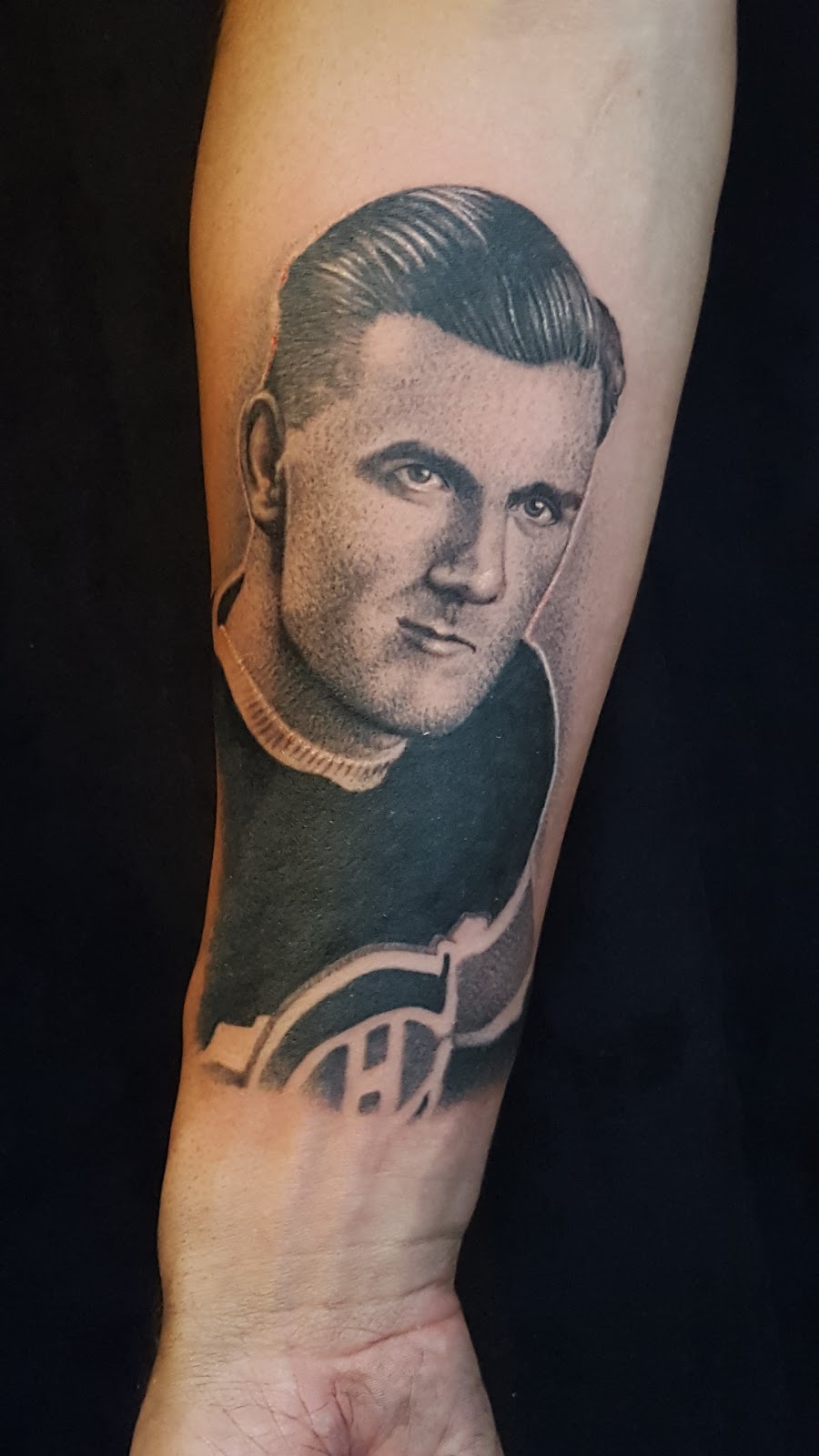 Rob Forest Designs Tattoo and Pin-Up And Gallery | Private Studio, Churchs Ln, Niagara Falls, ON L2J 1Y8, Canada | Phone: (416) 366-9681