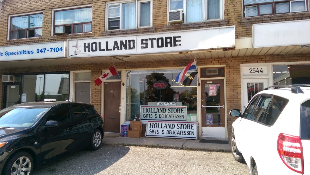 Holland Store | 2542 Weston Rd, North York, ON M9N 2A6, Canada | Phone: (416) 247-8659