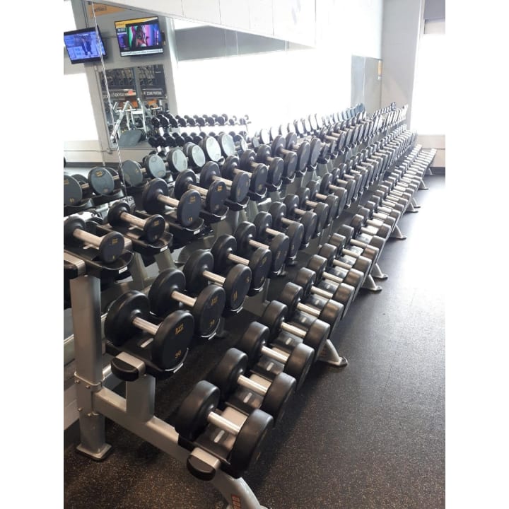 Éconofitness | 380 Boulevard des Laurentides, Saint-Jérôme, QC J7Z 4M1, Canada | Phone: (450) 438-2772