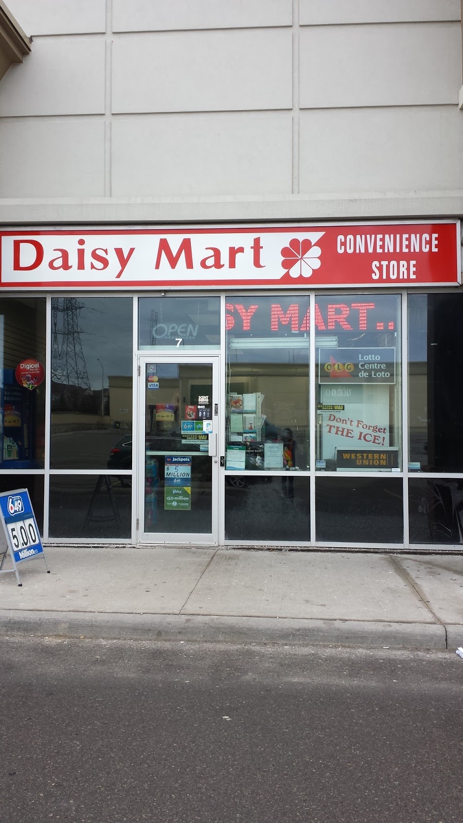Daisy Mart | 80 Clementine Dr, Brampton, ON L6Y 0L8, Canada | Phone: (905) 451-0441