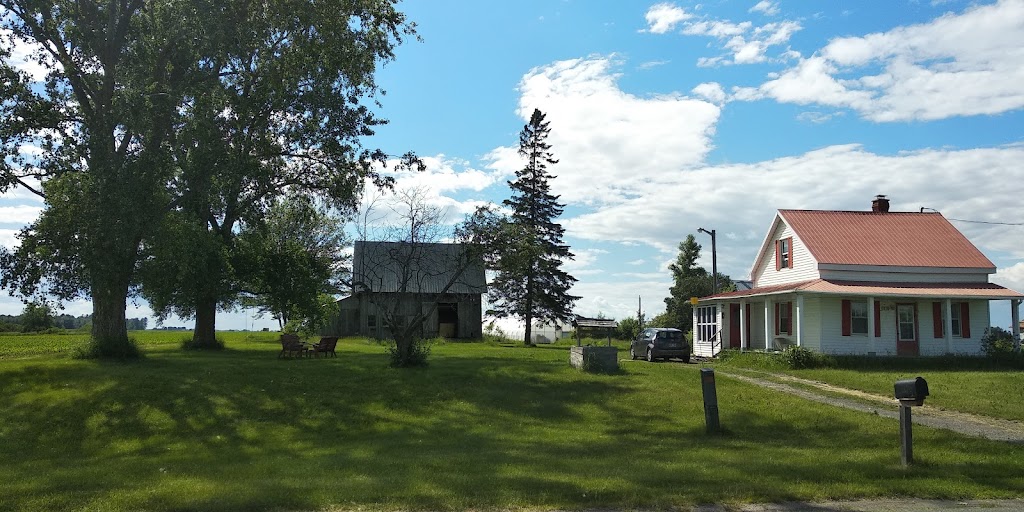 Ferme Ratatouille | 1170 Rang du Bord de lEau, Pierre-De Saurel, QC J0G 1K0, Canada | Phone: (514) 432-4422