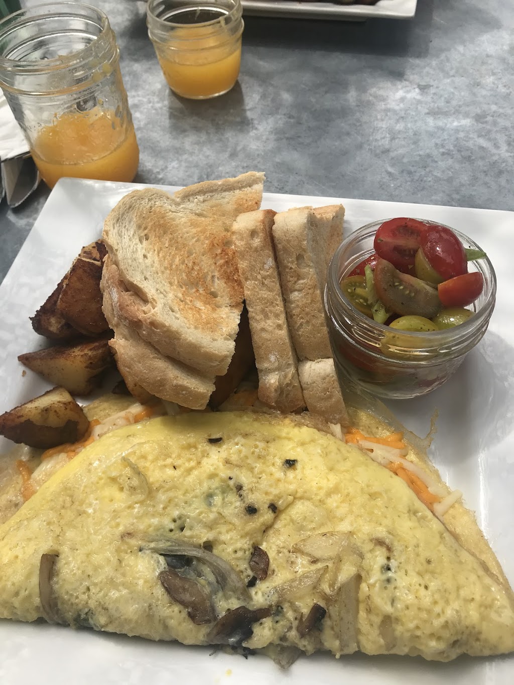 Brick Farm Breakfast | 2116 Danforth Ave, Toronto, ON M4C 1J9, Canada | Phone: (416) 421-0797