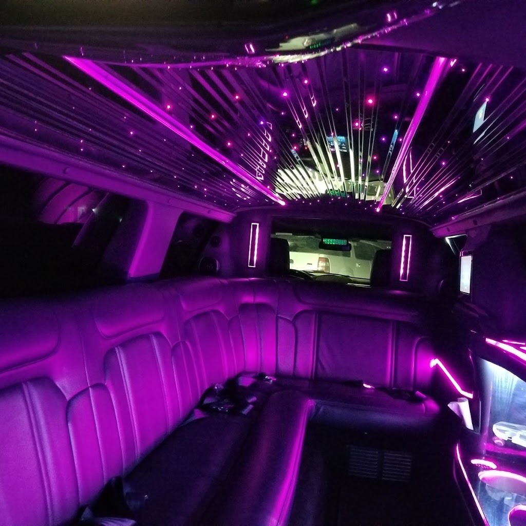 Limousine Service | 2428 Islington Ave, Etobicoke, ON M9W 3X8, Canada | Phone: (416) 879-7971