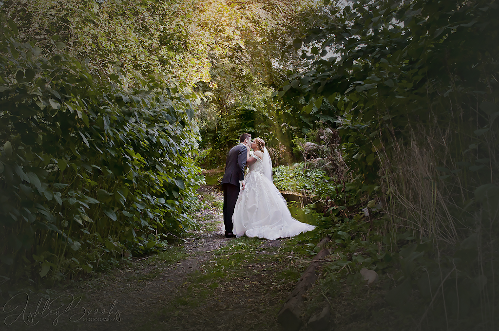 Ashley Brooks Photography | 77 Pembers Pass, Woodstock, ON N4S 8Z7, Canada | Phone: (519) 537-4394