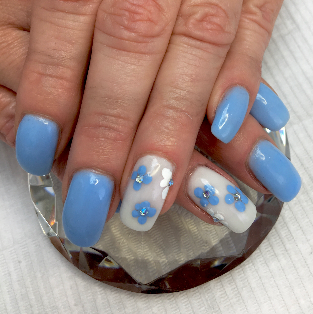 Ongles Carole Allen,tech. certifiée | 522 Rue Notre-Dame suite 104, Repentigny, QC J6A 2T8, Canada | Phone: (514) 217-4740