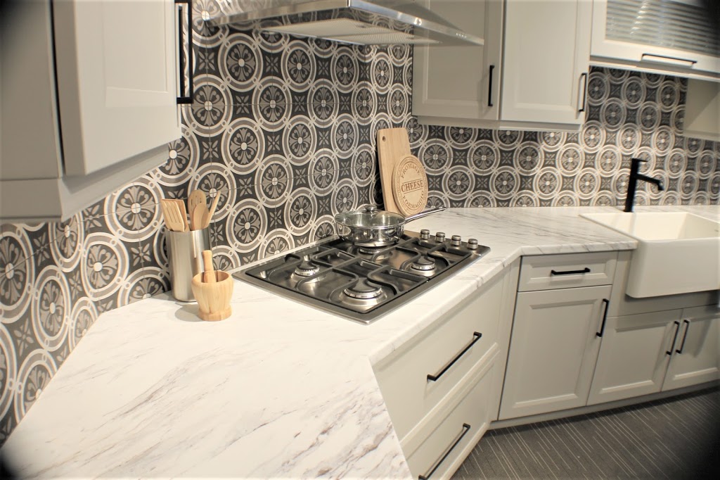 Naylors Kitchen, Bath & Flooring Centres | 3260 Jefferson Blvd, Windsor, ON N8T 2W8, Canada | Phone: (519) 974-4011