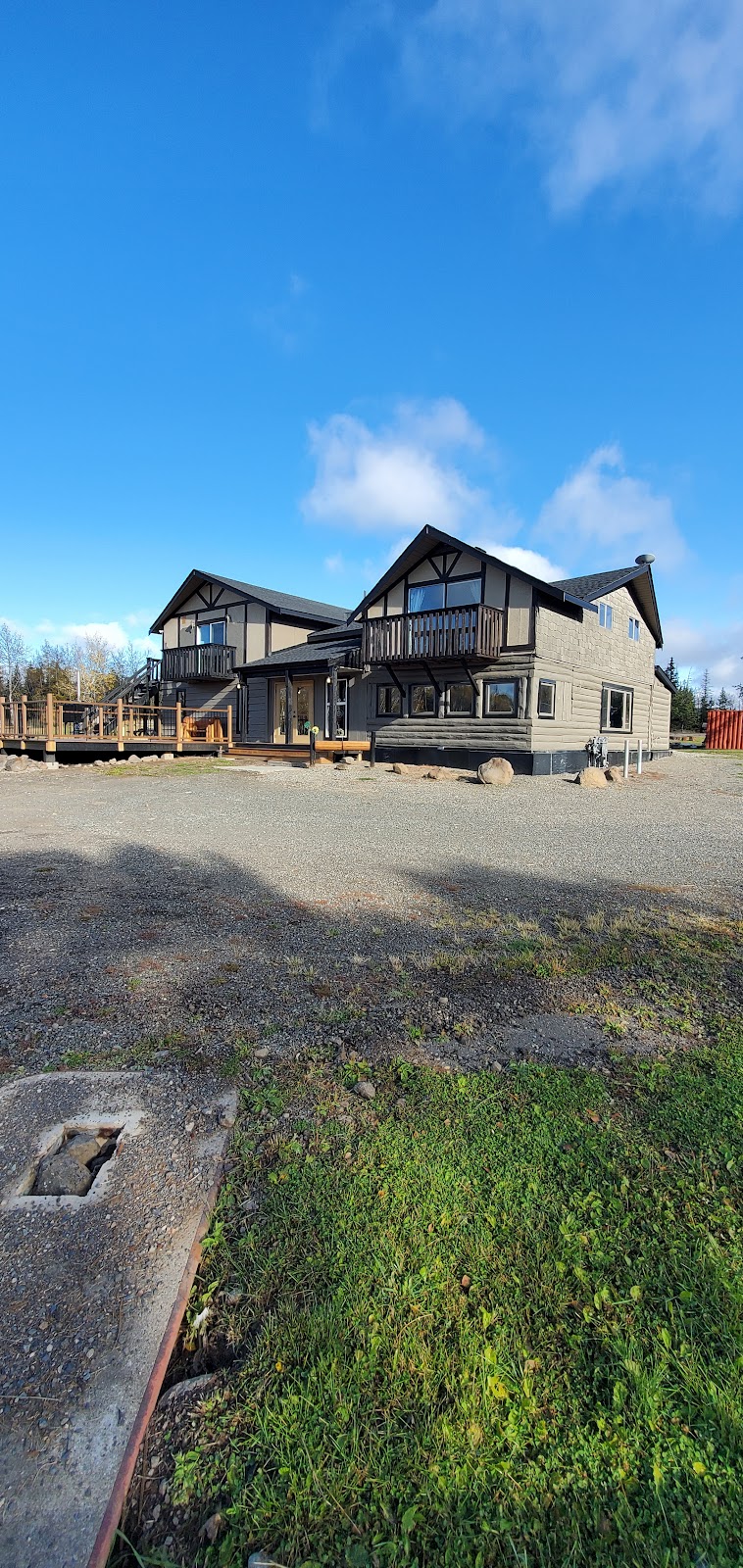 Little Horse Lodge | 6143 N Green Lake Rd, 70 Mile House, BC V0K 2K0, Canada | Phone: (236) 900-6143