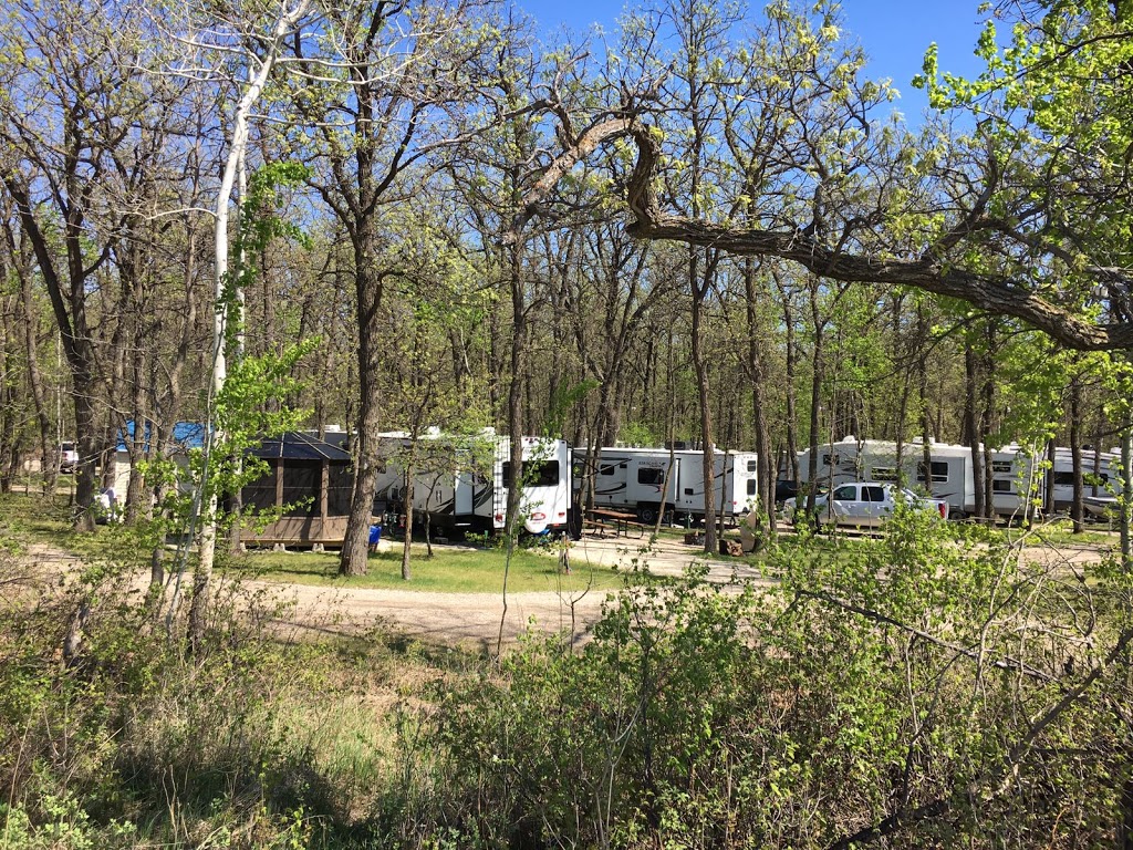 Prairie Oak Campground, MB | 405 Manchester Ave, Emerson, MB R0A 0L0, Canada | Phone: (204) 304-1445