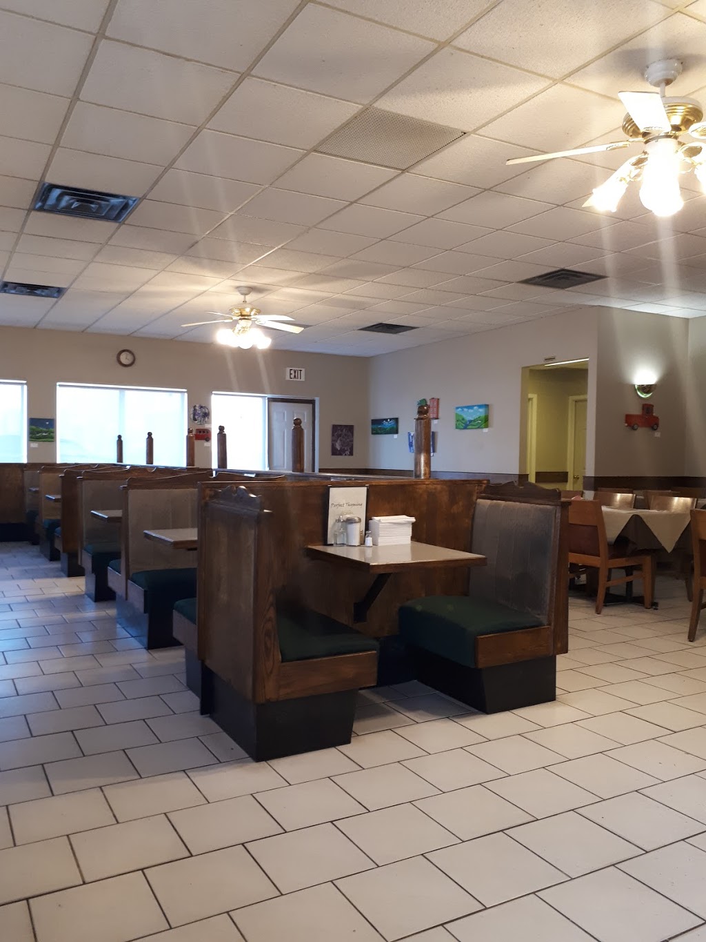 Perfect Thyming Restaurant | 17 Chambers St, Smiths Falls, ON K7A 2Y2, Canada | Phone: (613) 283-9577