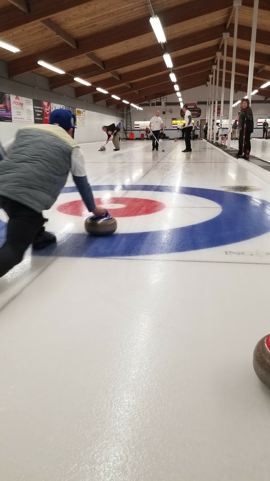 Michener Hill Curling Assoc | 3910 - 51A Street, Red Deer, AB T4N 2B3, Canada | Phone: (403) 346-0440