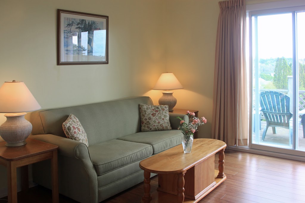 Topmast Motel | 92 Masons Beach Rd, Lunenburg, NS B0J 2C0, Canada | Phone: (902) 634-4661