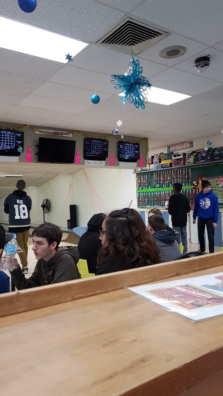 Leisure Lanes Bowling Centre | 4812 50 St, Ponoka, AB T4J 1R7, Canada | Phone: (403) 783-4515