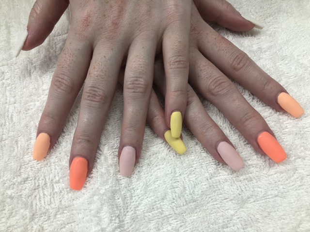 Happy Nails & Spa | 12267 Tenth Line, Whitchurch-Stouffville, ON L4A 0Y1, Canada | Phone: (905) 640-7590