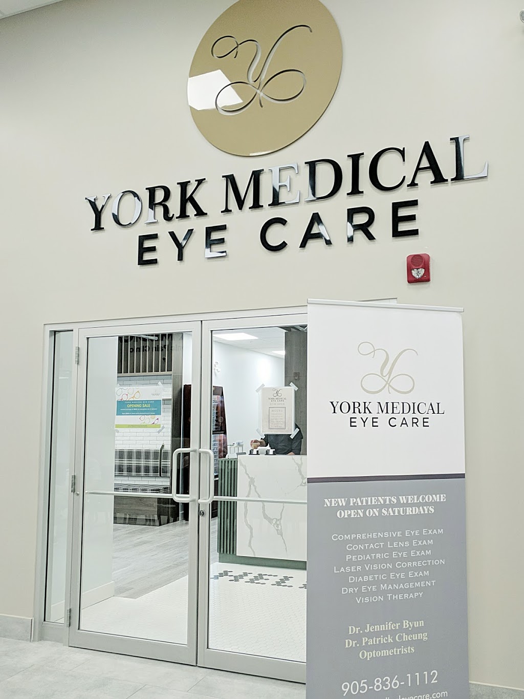 York Medical Eye Care | 17730 Leslie St #110, Newmarket, ON L3Y 3E4, Canada | Phone: (905) 836-1112