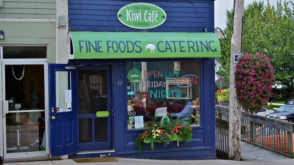 The Kiwi Cafe | 19 Pleasant St, Chester, NS B0J 1J0, Canada | Phone: (902) 275-1492