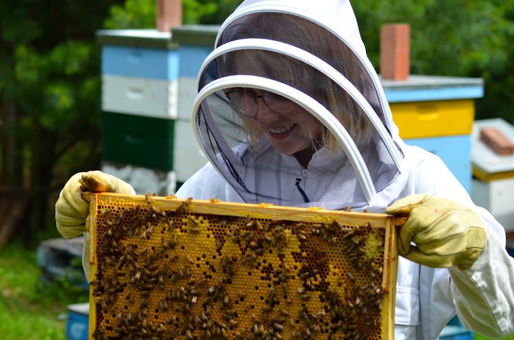 Cymbria Apiaries | 0729 Grand Pere Point Rd, Cymbria, PE C0A 1N0, Canada | Phone: (902) 393-8233