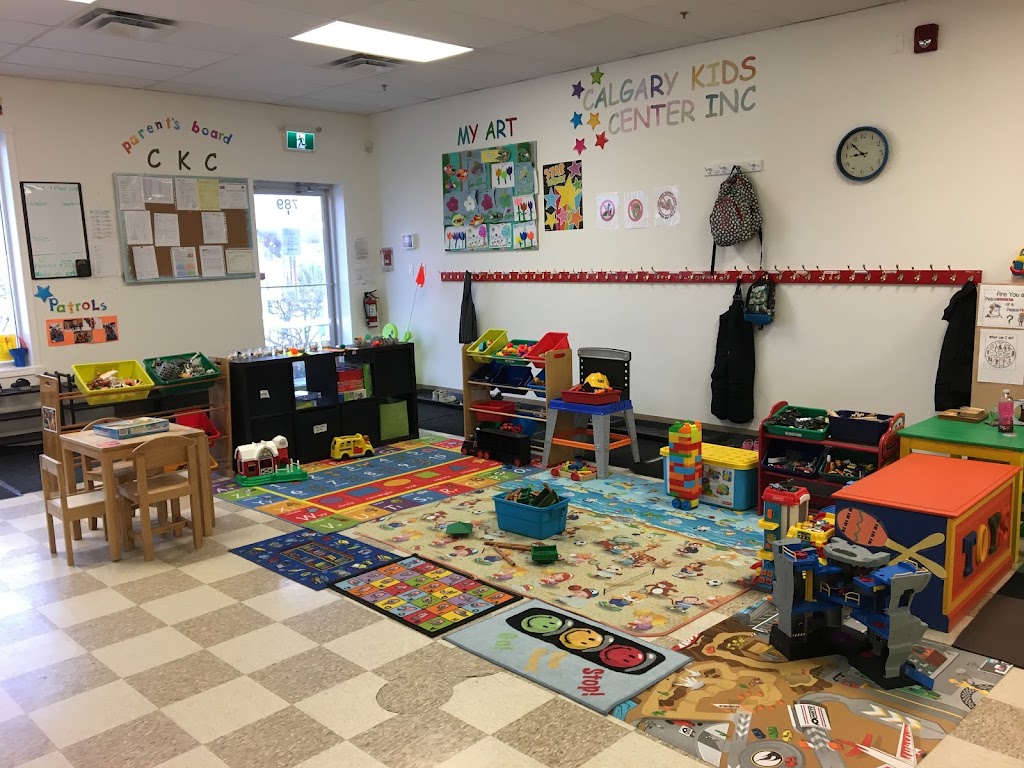 Calgary Kids Center | 789 Northmount Dr NW, Calgary, AB T2L 0A1, Canada | Phone: (587) 966-0657