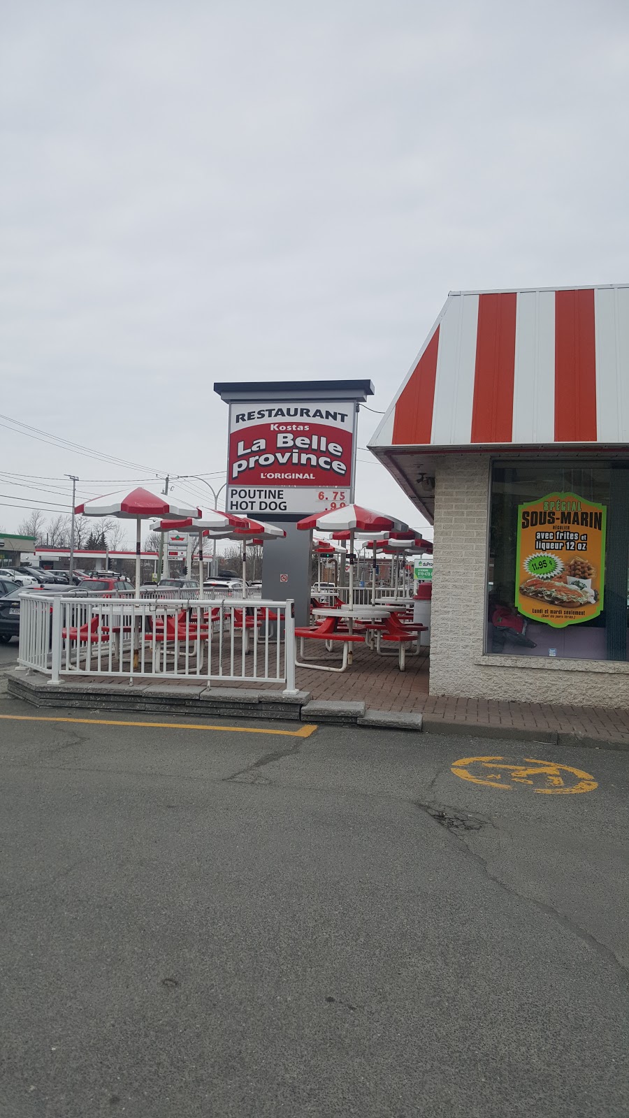 Restaurant la Belle Province | 820 Boulevard Saint-Joseph, Drummondville, QC J2C 2C5, Canada | Phone: (819) 472-3234